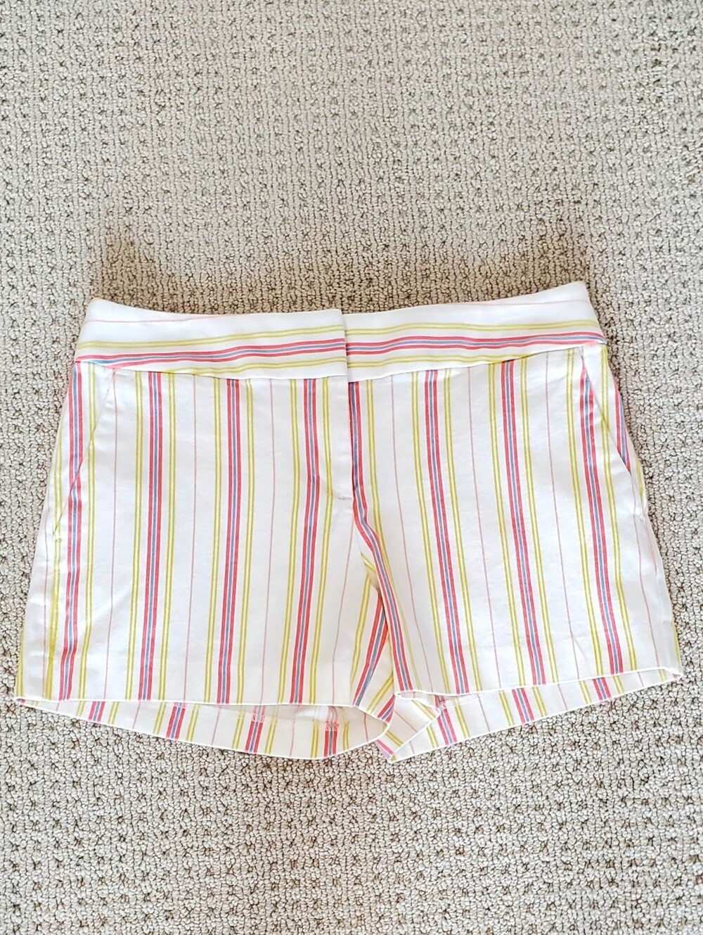 Loft Riviera Shorts White Cotton, Raised Pink,Yellow Blue Stripes SZ 4 Like New